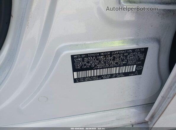 JTHBA1D20J5075114 2018 LEXUS IS 300 White Вид підкапотного простору