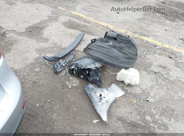 JTHBA1D24H5044653 2017 LEXUS IS 200T Серебряный Вид щитка приборов