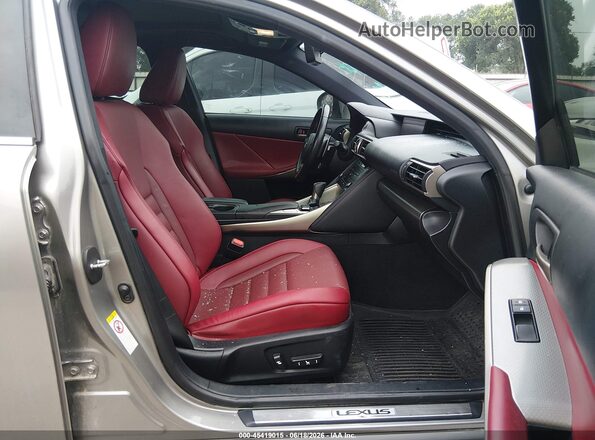 JTHBA1D29J5069070 2018 LEXUS IS 300 Серый Вид салона спереди