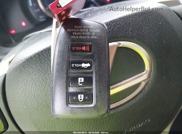 JTHBA1D29J5069070 2018 LEXUS IS 300 Серый Вид панели приборов