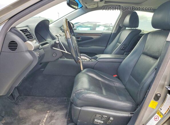 JTHBL5EF2G5138936 2016 LEXUS LS Silver Vista interior delantera