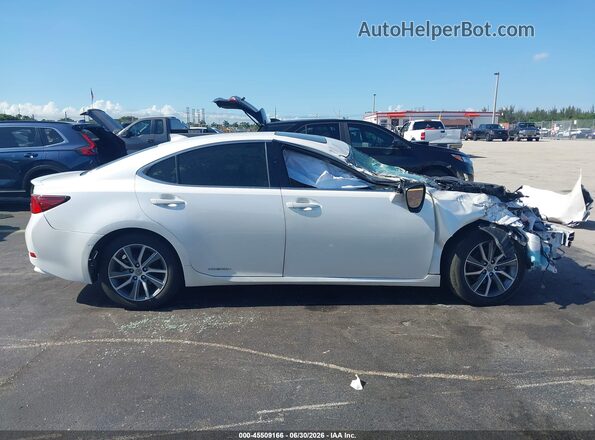 JTHBW1GG6G2105347 2016 LEXUS ES 300H White Widok wnętrza z tyłu