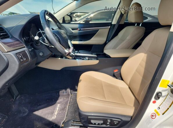 JTHBZ1BL2HA007869 2017 LEXUS GS White Front interior view