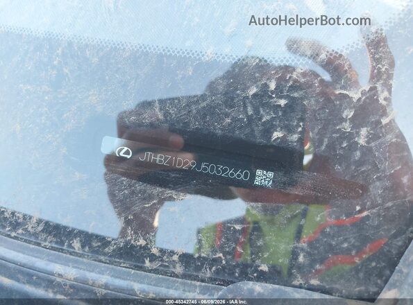 JTHBZ1D29J5032660 2018 LEXUS IS 350 Серый Вид подкапотного пространства