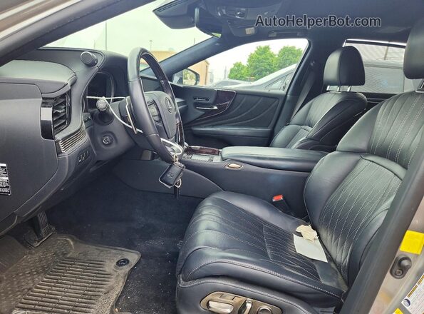 JTHC5LFF4J5002381 2018 LEXUS LS Silver წინა სალონის ხედი
