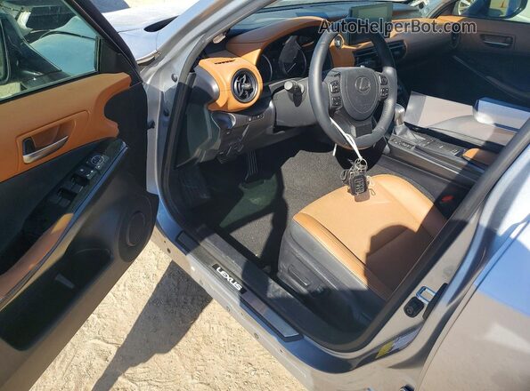 JTHCA1D22R5129917 2024 LEXUS IS Silver Widok deski rozdzielczej