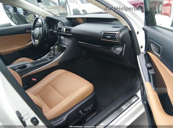 JTHCM1D29H5019372 2017 LEXUS IS 300 Белый Вид салона спереди