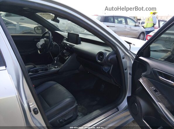 JTHDA1D20P5124748 2023 LEXUS IS Silver Widok wnętrza z przodu