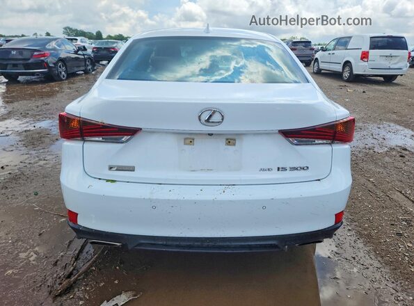 JTHG81F25L5040845 2020 LEXUS IS White Rear view
