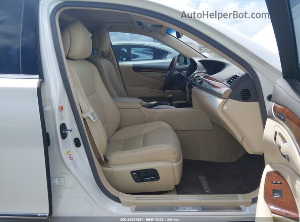 JTHGL5EF2H5057717 2017 LEXUS LS 460 White Widok wnętrza z przodu