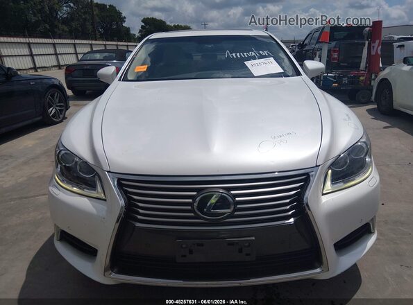 JTHGL5EF2H5057717 2017 LEXUS LS 460 White Widok wnętrza z tyłu