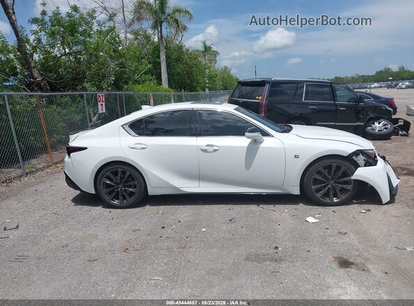 JTHGZ1B20P5069162 2023 LEXUS IS 350 Белый Вид задней части салона