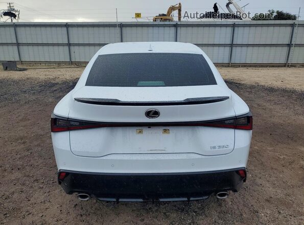 JTHGZ1B22R5082224 2024 LEXUS IS White Widok z tyłu