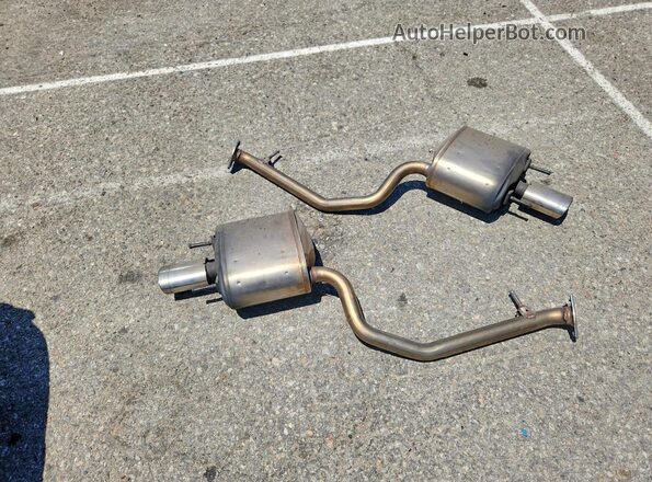 JTHGZ1B26R5075888 2024 LEXUS IS Silver Շարժիչի բաժամունքի տեսք