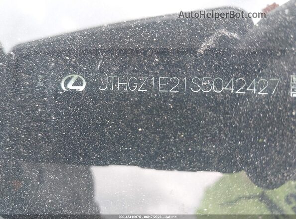 JTHGZ1E21S5042427 2025 LEXUS IS 350 Gray Vista del compartimento del motor
