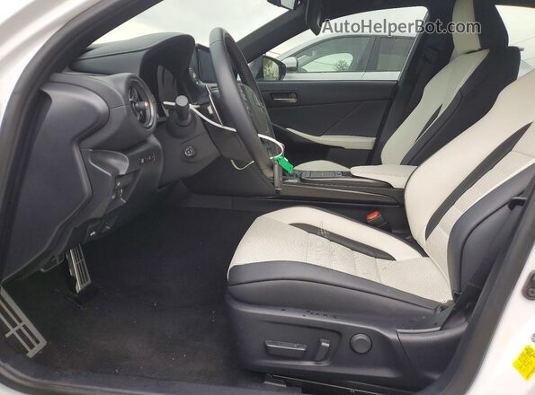 JTHGZ1E23S5040405 2025 LEXUS IS White Vista interior delantera