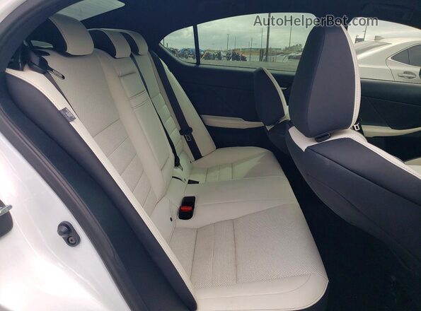 JTHGZ1E26M5021141 2021 LEXUS IS White 