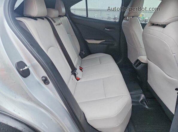 JTHP3JBH2L2026251 2020 LEXUS UX Silver Вид задніх сидінь