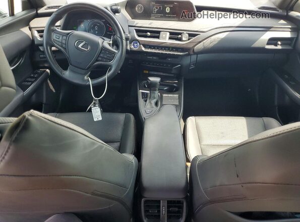 JTHP9JBH3N2056750 2022 LEXUS UX White Առջևի վահանակի տեսք