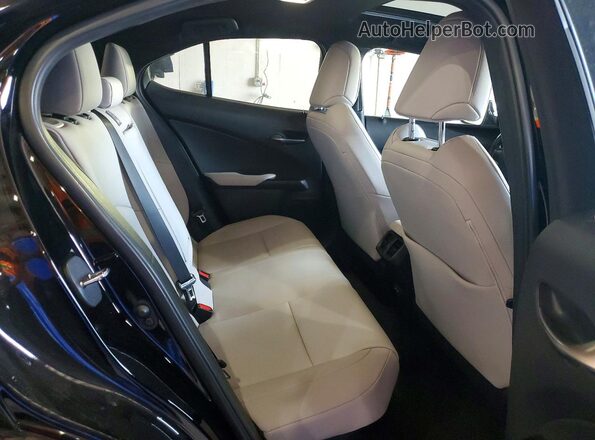 JTHP9JBH4N2058118 2022 LEXUS UX Black Widok wnętrza z tyłu