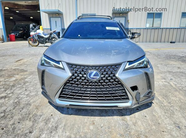 JTHP9JBH5M2053590 2021 LEXUS UX Silver Front view