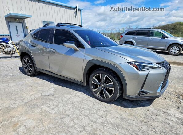 JTHP9JBH5M2053590 2021 LEXUS UX Silver Front right