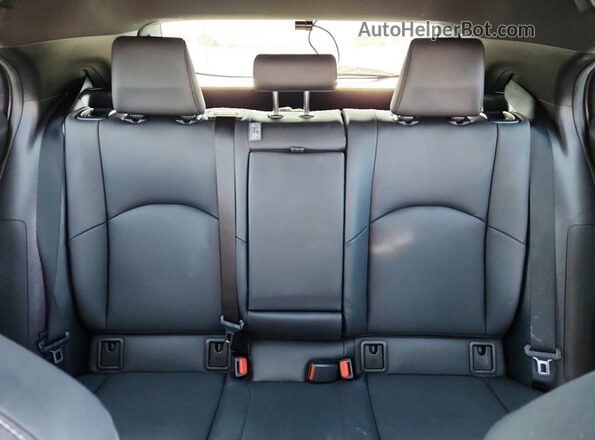 JTHP9JBH8N2059370 2022 LEXUS UX Silver 