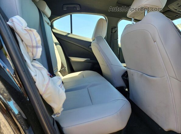 JTHP9JBH8N2062091 2022 LEXUS UX Black Вид задніх сидінь