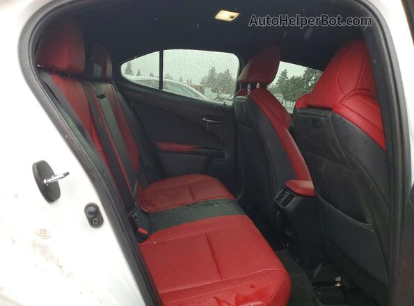 JTHR9JBHXM2052105 2021 LEXUS UX White უკანა სალონის ხედი
