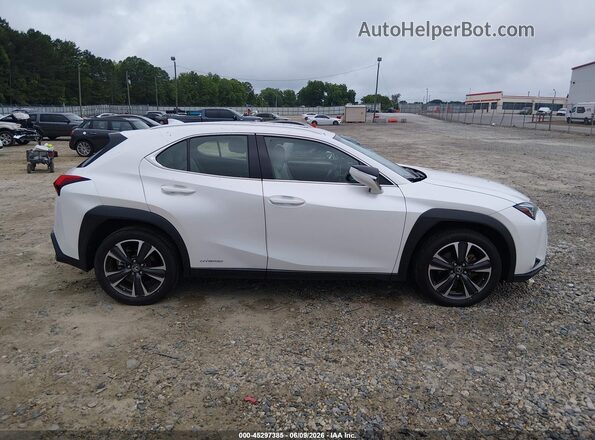 JTHU9JBH5K2004826 2019 LEXUS UX 250H White უკანა სალონის ხედი
