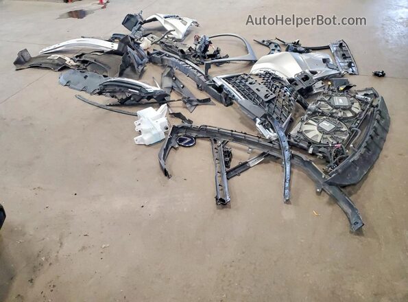JTHU9JBH7K2019571 2019 LEXUS UX Silver VIN կոդի պիտակի տեսք