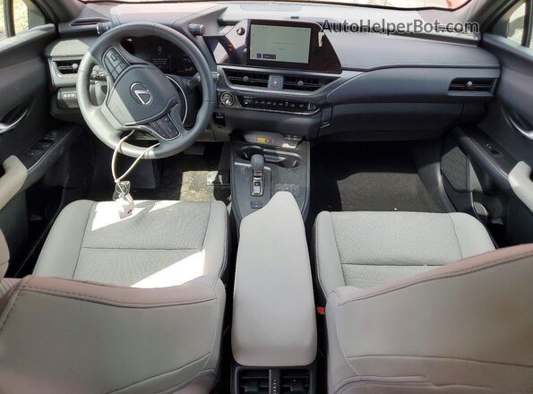 JTHUCJDH3S2010865 2025 LEXUS UX Red Vista del salpicadero