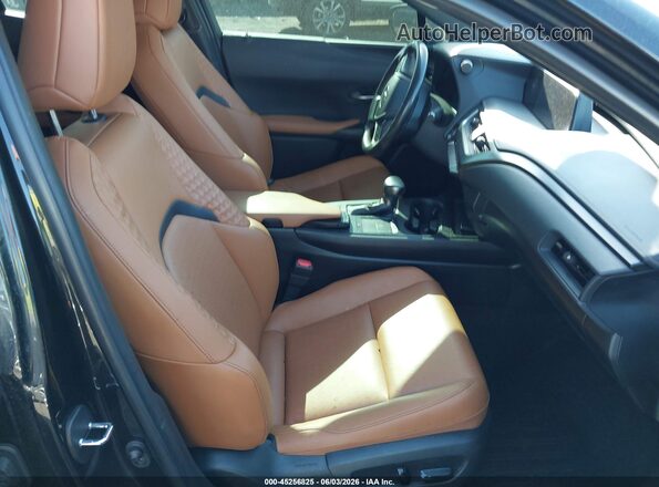JTHX3JBH4N2046388 2022 LEXUS UX 200 Black წინა სალონის ხედი