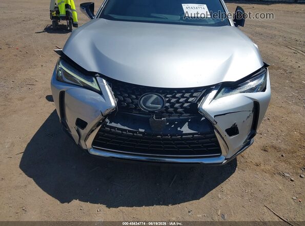 JTHY3JBH9K2004783 2019 LEXUS UX 200 Silver Widok z przodu