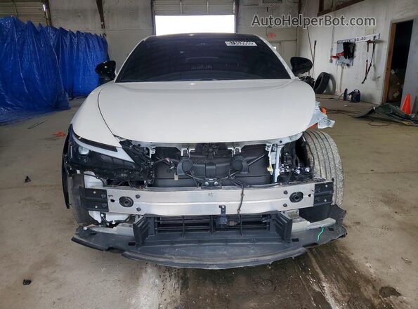 JTJAAAAB1RA027641 2024 LEXUS RZ Белый 