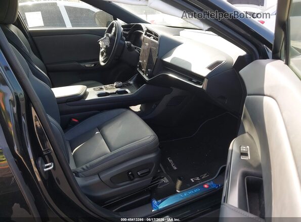JTJABABB0RA007649 2024 LEXUS RZ 300E Черный Вид салона спереди