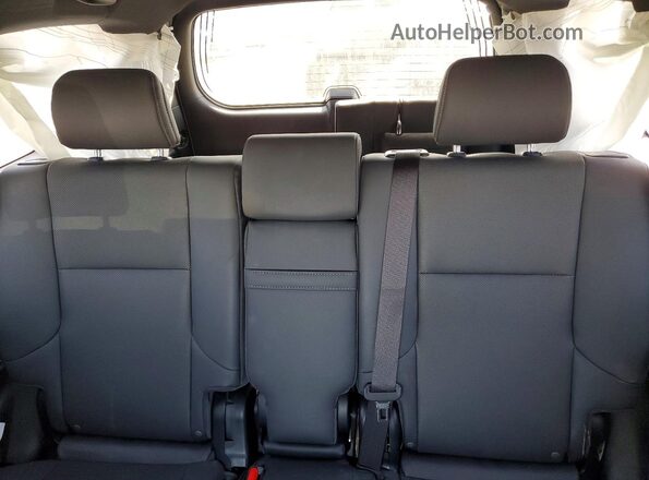 JTJAM7BX1N5311844 2022 LEXUS GX White Вид задніх сидінь