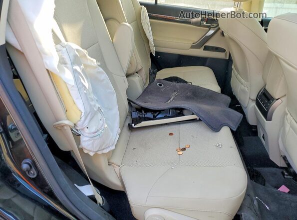 JTJAM7BX4P5379154 2023 LEXUS GX Charcoal Vista interior trasera