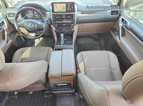JTJAM7BX6P5372996 2023 LEXUS GX Серебряный Вид панели приборов