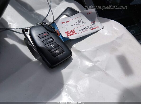JTJBARBZ0K2181269 2019 LEXUS NX 300 White Вид панелі приладів