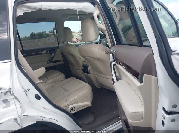JTJBM7FX4J5208958 2018 LEXUS GX 460 White Widok naklejki z numerem VIN