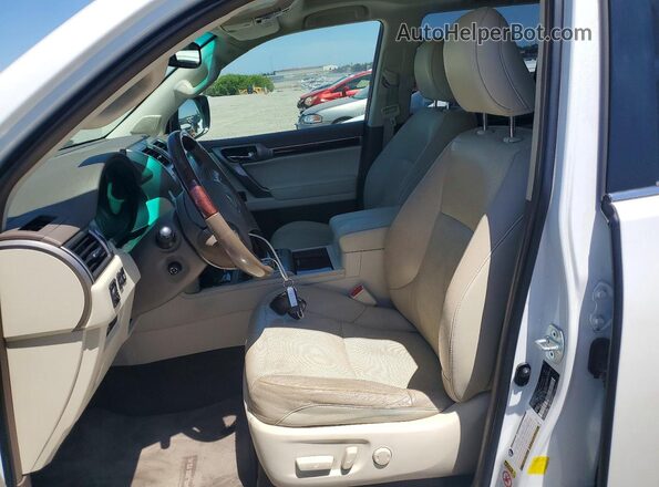 JTJBM7FX6H5151060 2017 LEXUS GX White 