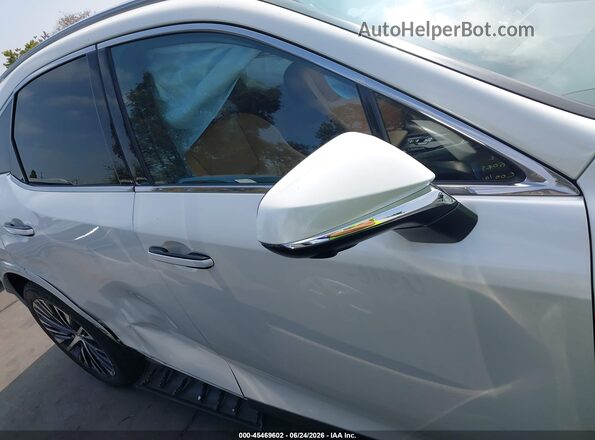 JTJCHMAA3R2014722 2024 LEXUS RX 350 White 360 interior view