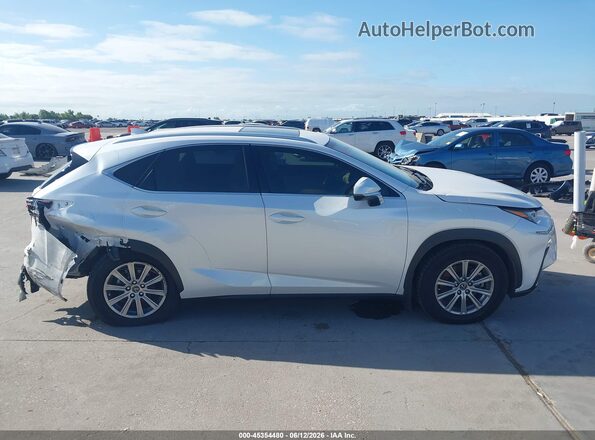 JTJDARBZXM5032572 2021 LEXUS NX 300 White Vista interior trasera