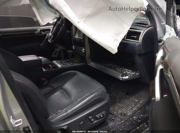 JTJJM7FX4G5127558 2016 LEXUS GX 460 Silver Front interior view