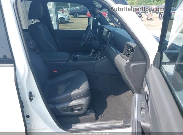 JTJVBCDX4S5045079 2025 LEXUS GX 550 White Front interior view