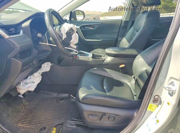 JTMA1RFV2MD074771 2021 TOYOTA RAV4 Silver Вид салону спереду