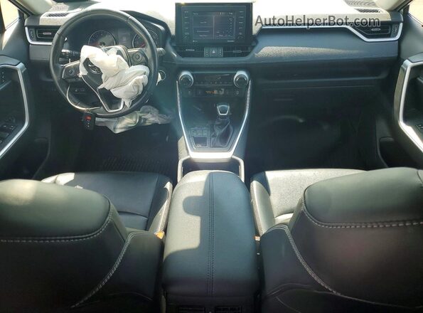 JTMA1RFV2MD074771 2021 TOYOTA RAV4 Silver Вид панелі приладів