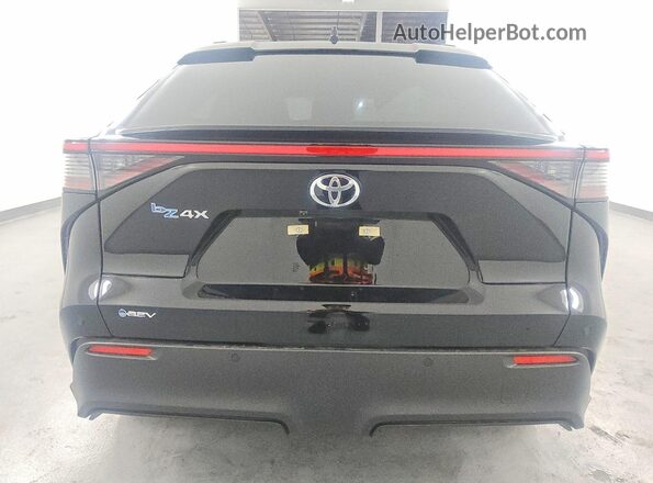 JTMAAAAA4RA044654 2024 TOYOTA BZ4X Black Vista trasera