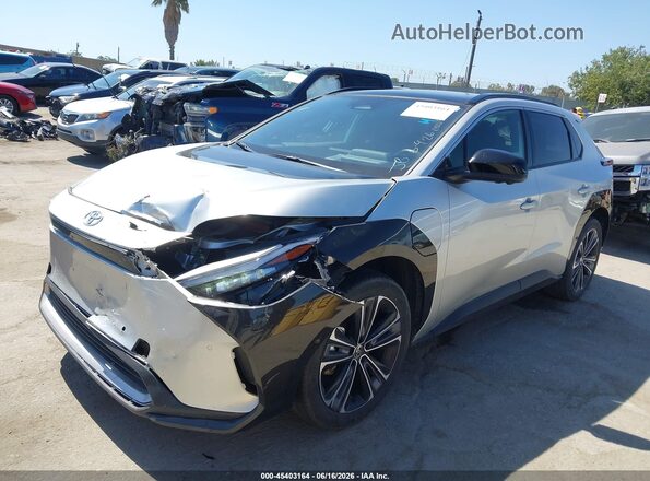 JTMAAAAA5RA052262 2024 TOYOTA BZ4X Серебряный Передняя левая четверть